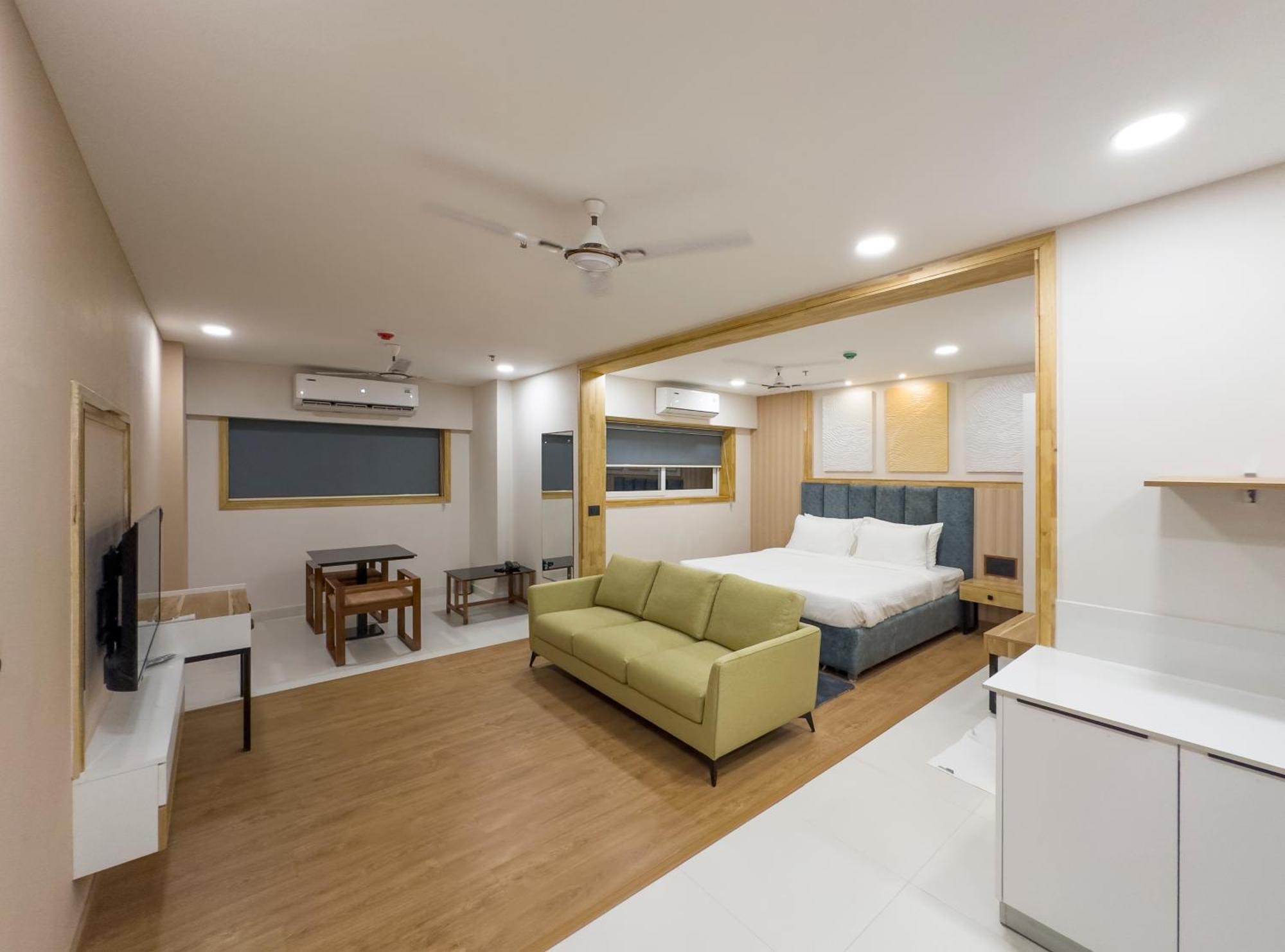 The Habitat Suites Guruvāyūr Esterno foto