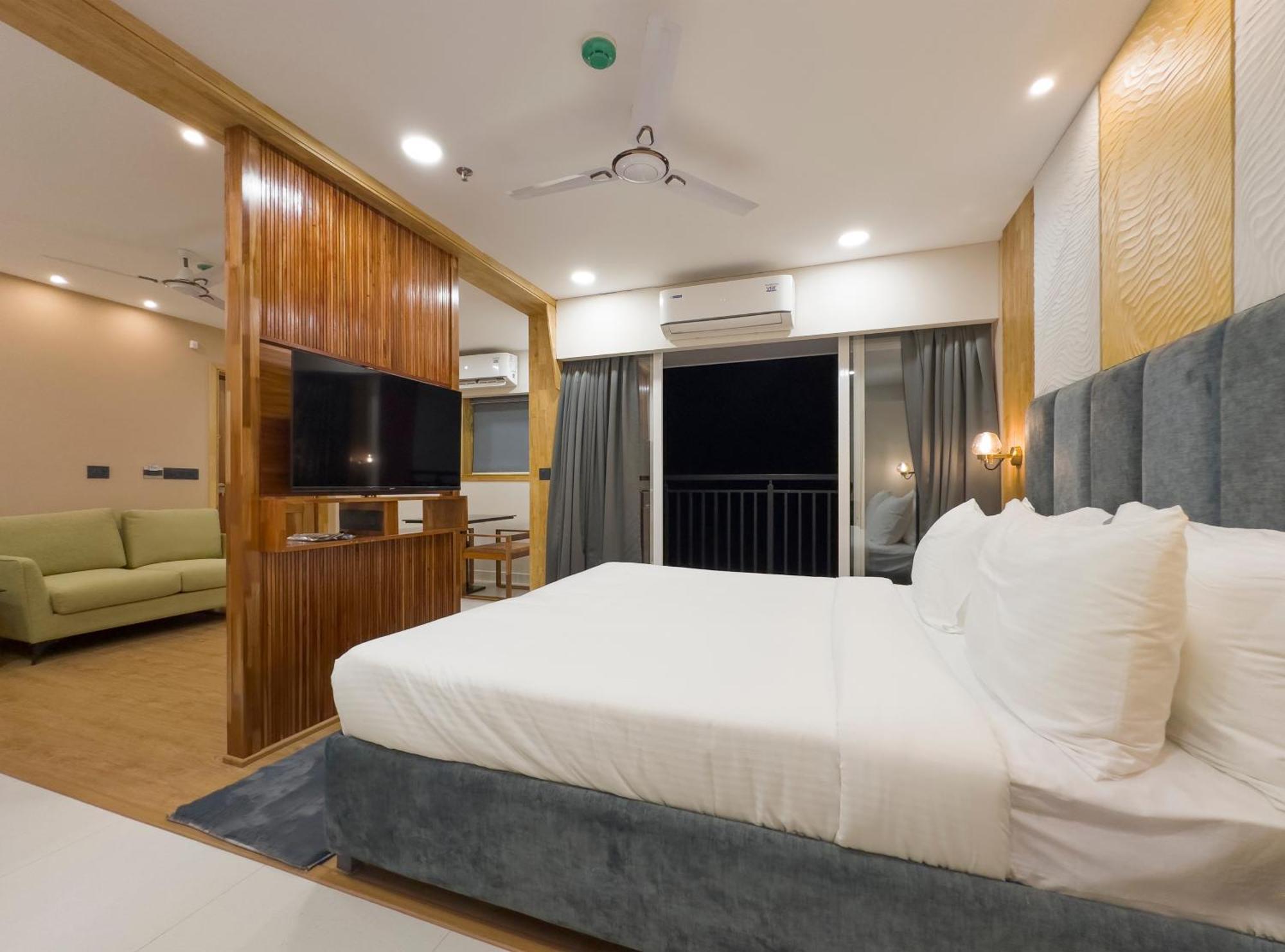 The Habitat Suites Guruvāyūr Esterno foto