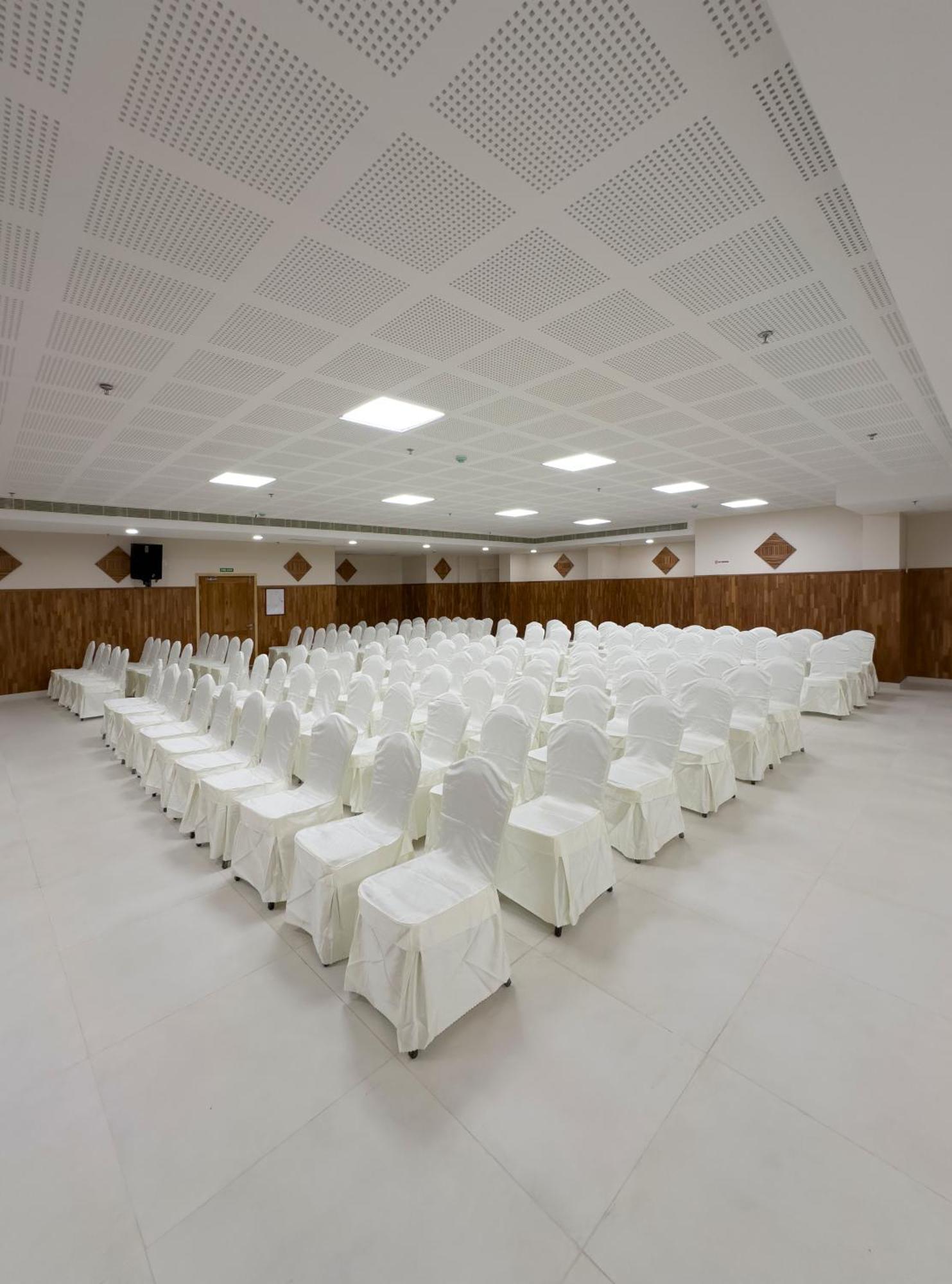 The Habitat Suites Guruvāyūr Esterno foto