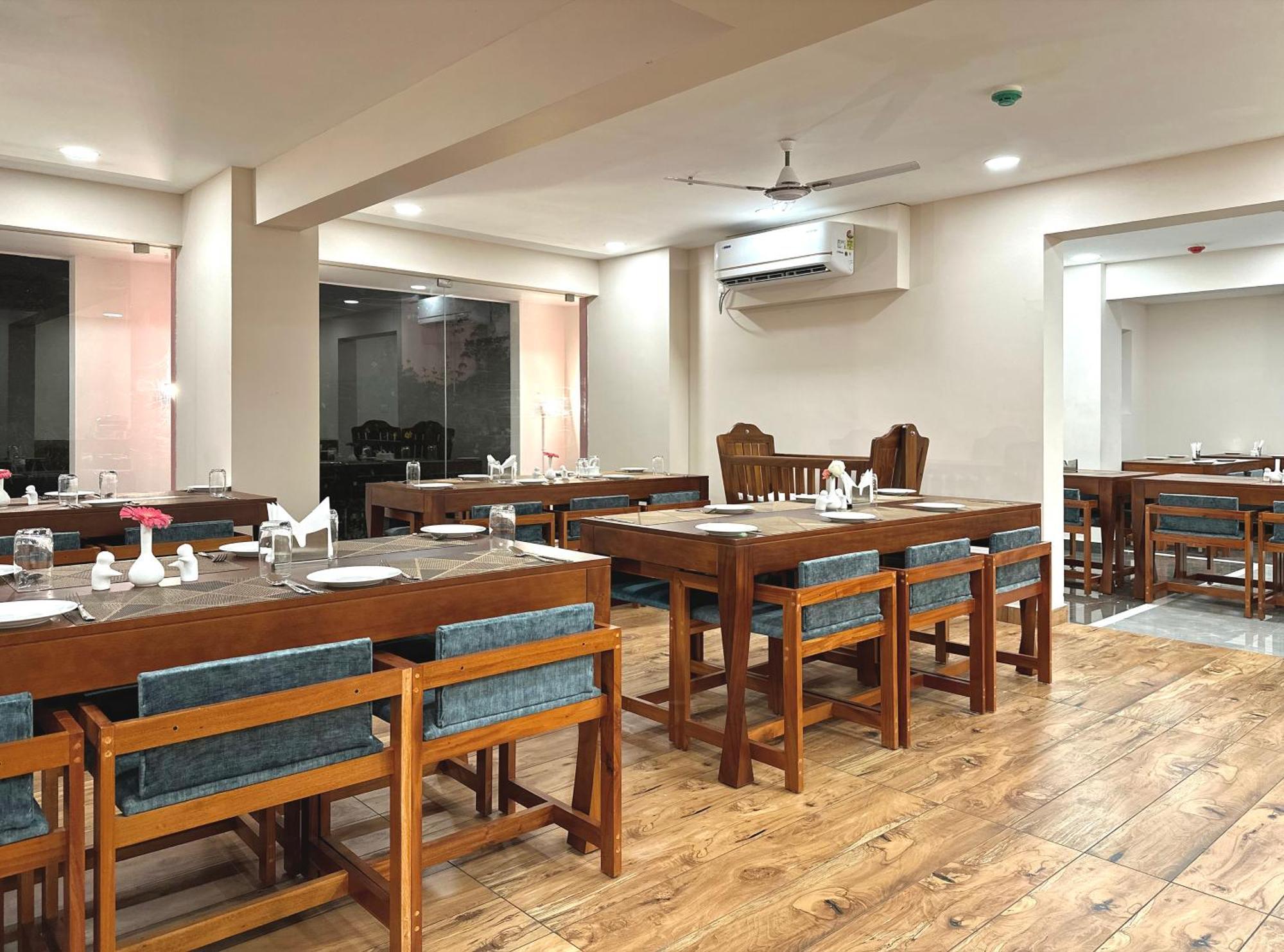 The Habitat Suites Guruvāyūr Esterno foto