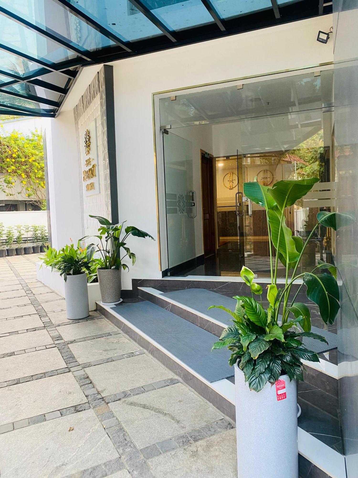 The Habitat Suites Guruvāyūr Esterno foto