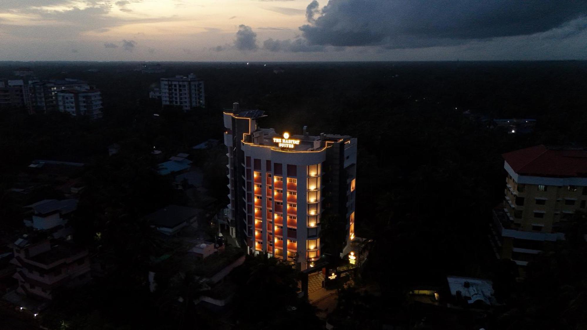 The Habitat Suites Guruvāyūr Esterno foto